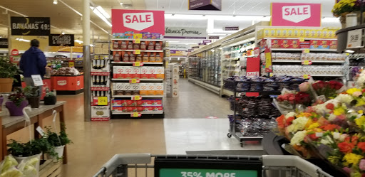 Grocery Store «Stop & Shop», reviews and photos, 265 Main St, North Reading, MA 01864, USA