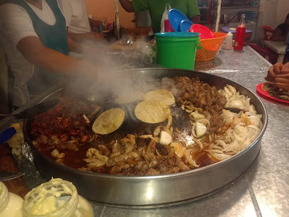 Tacos De Bistec Tripita Carne Enchilada