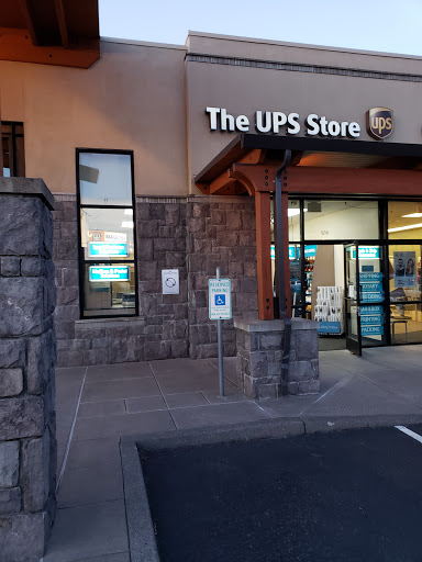 The UPS Store, 19215 SE 34th St #106, Camas, WA 98607, USA, 