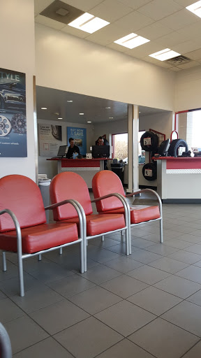 Tire Shop «Discount Tire Store - Murray, UT», reviews and photos, 120 E 4500 S, Murray, UT 84107, USA