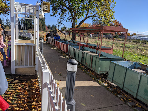 Railroad Company «Flower Farmer», reviews and photos, 2512 N Holly St, Canby, OR 97013, USA