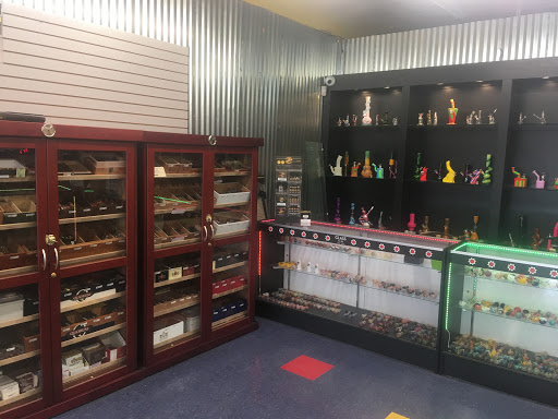 Tobacco Shop «Smoker Friendly», reviews and photos, 5050 S Federal Blvd #29, Englewood, CO 80110, USA