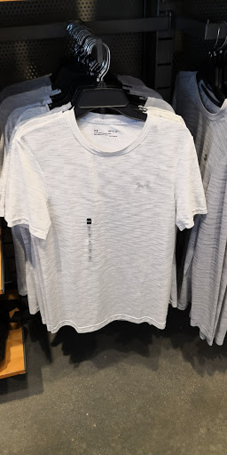 Clothing Store «Under Armour Factory House», reviews and photos, 100 Citadel Drive, Commerce, CA 90040, USA