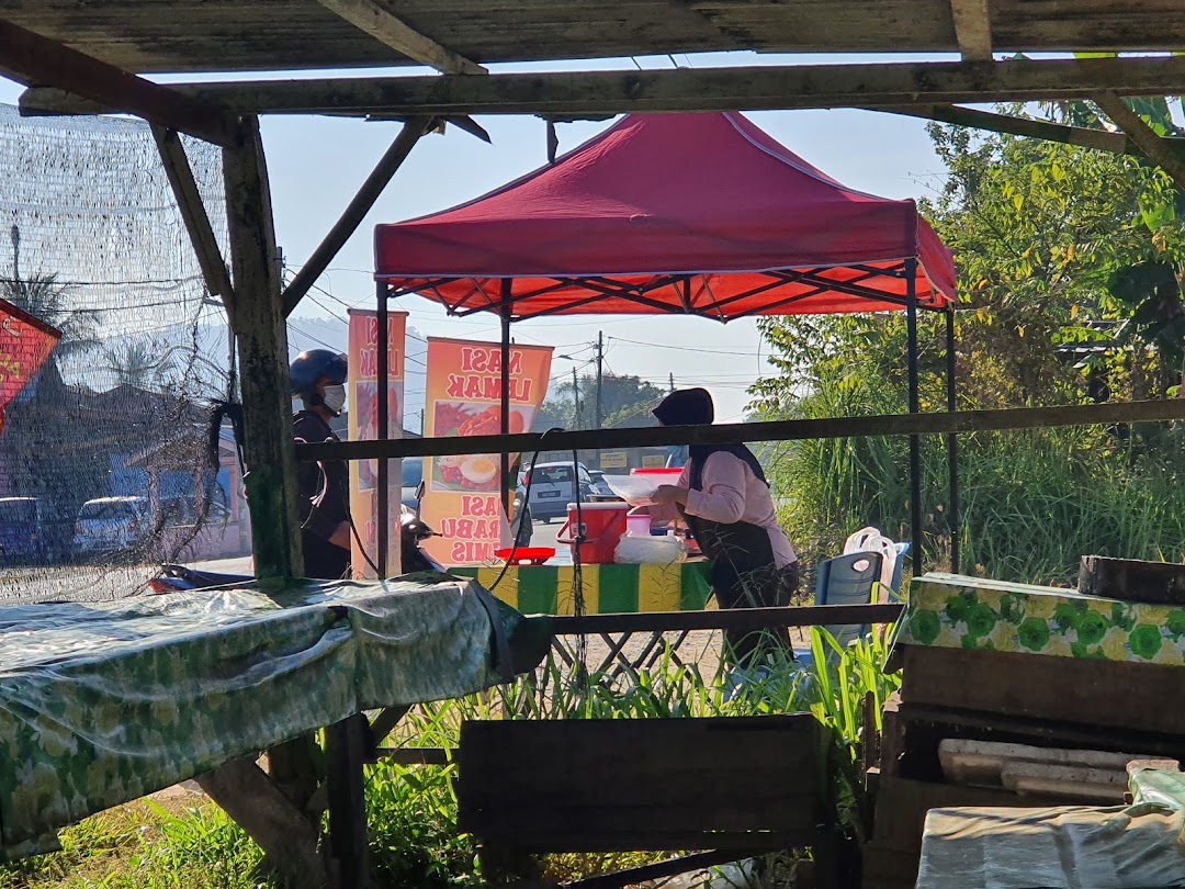 Nasi Kerabu Tumis & Nasi Lemak Panas Mekda