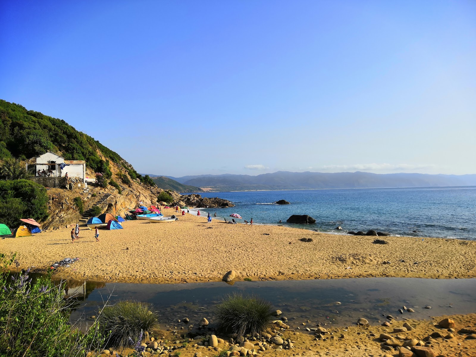 Foto af Marsa zitoun beach med høj niveau af renlighed