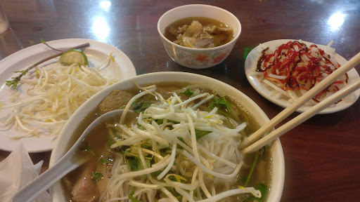 Phở Lucky Restaurant