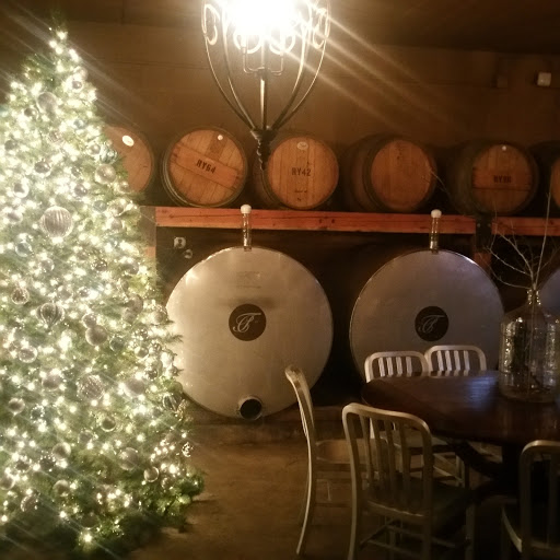 Winery «ThornCreek Winery», reviews and photos, 155 Treat Rd, Aurora, OH 44202, USA