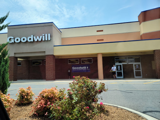 Thrift Store «Goodwill - Pineville», reviews and photos