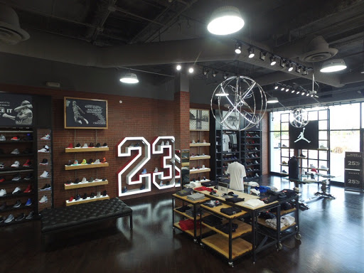 Shoe Store «Shiekh Shoes», reviews and photos, 335 Southland Mall, Hayward, CA 94545, USA