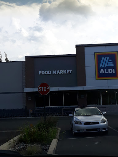 Supermarket «ALDI», reviews and photos, 2990 Edgely Rd, Levittown, PA 19057, USA