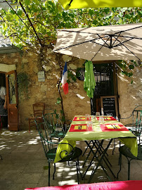 Atmosphère du Restaurant Auberge Communale de Courmes - n°7