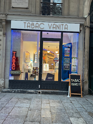 TABAC vanita à Paris