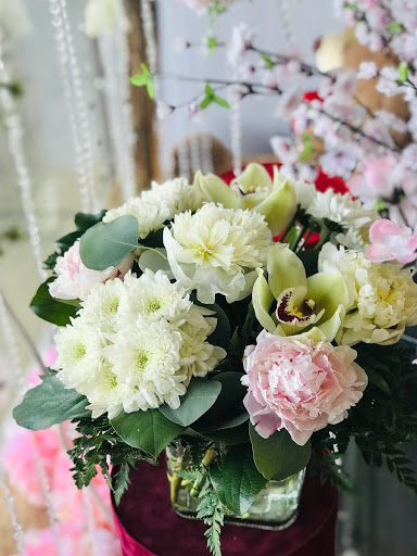 Florist «Victoria Flower Company», reviews and photos, 10869 Bustleton Ave, Philadelphia, PA 19116, USA