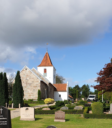 Fræer Kirke - Støvring