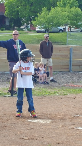 Recreation Center «North Dale Recreation Center», reviews and photos, 1414 St Albans St N, St Paul, MN 55117, USA