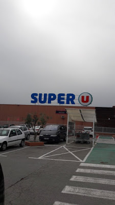 Super U et Drive à La Fare-les-Oliviers