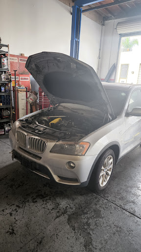 Auto Repair Shop «Airport Auto Repair», reviews and photos, 4001 Birch St, Newport Beach, CA 92660, USA