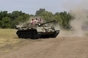 Tank-kaland Balatonakali image