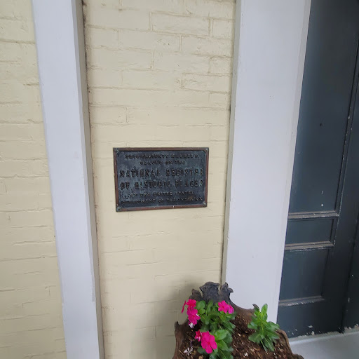 Tourist Attraction «McRaven Tour Home», reviews and photos, 1445 Harrison St, Vicksburg, MS 39180, USA