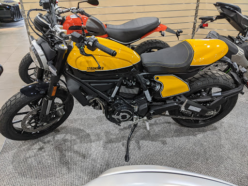 BMW Motorcycle Dealer «BMW Motorcycles of Lynnwood», reviews and photos, 17900 WA-99 #102, Lynnwood, WA 98037, USA