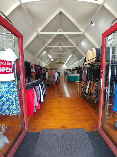 Reviews of Global Network Support Charity Shop in Whangarei - Clothing store
