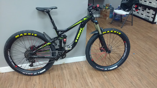Bicycle Store «Trek Bicycle Store», reviews and photos, 3020 Wake Forest Rd, Raleigh, NC 27609, USA