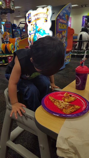Chuck E. Cheese - photo 15