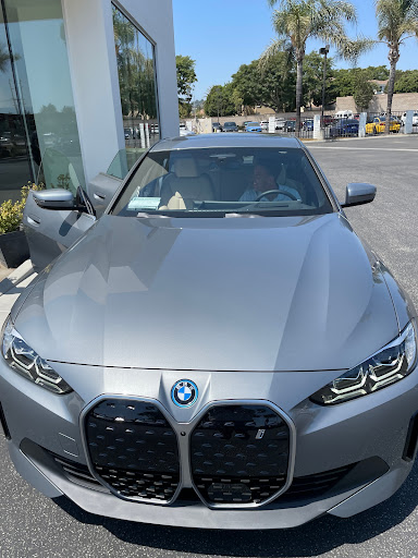 BMW Dealer «Steve Thomas BMW Inc», reviews and photos, 411 E Daily Dr, Camarillo, CA 93010, USA
