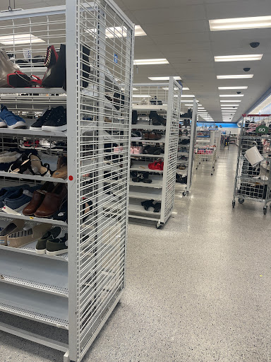 Clothing Store «Ross Dress for Less», reviews and photos, 3701 Truxel Rd, Sacramento, CA 95834, USA