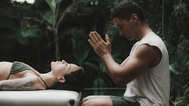 Massagem & Quiropraxia em Trancoso / Matheus Prado