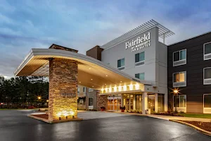 Fairfield Inn & Suites by Marriott Queensbury Glens Falls/Lake George Area image