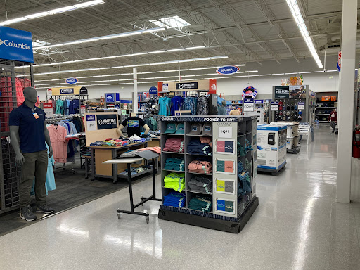 Sporting Goods Store «Academy Sports + Outdoors», reviews and photos, 8675 Concord Mills Boulevard, Concord, NC 28027, USA