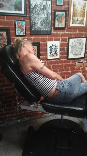 Tattoo Shop «Evolution Tattoo», reviews and photos, 1601 J St, Bedford, IN 47421, USA