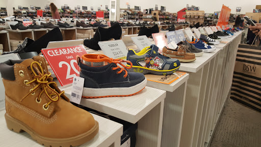 Shoe Store «DSW Designer Shoe Warehouse», reviews and photos, 11531 Fountains Dr, Maple Grove, MN 55369, USA