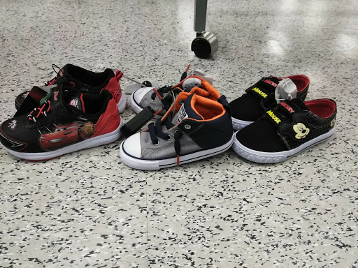 Clothing Store «Ross Dress for Less», reviews and photos, 2150 Southgate Rd, Colorado Springs, CO 80906, USA