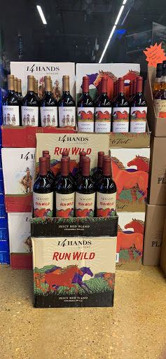 Liquor Store «Esplanade Wine & Spirits», reviews and photos, 2948 W Euclid Ave, Arlington Heights, IL 60005, USA