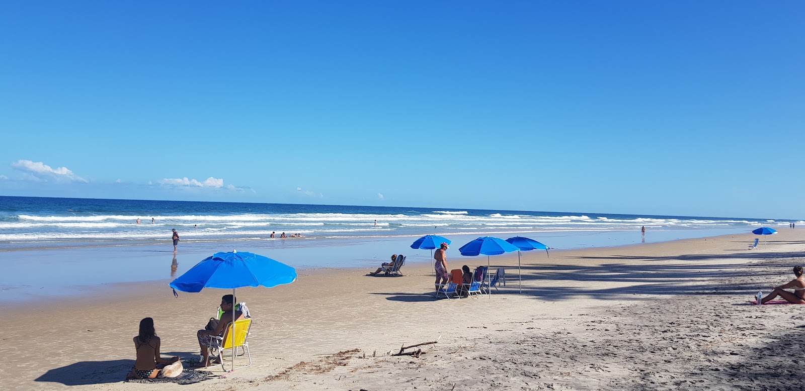 Fotografija Praia de Itacarezinho in naselje