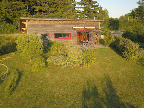 Petite maison écologique et indépendante de 60 m2 à Unzent