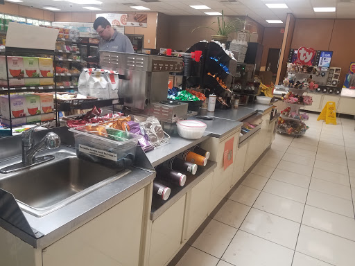 Convenience Store «7-Eleven», reviews and photos, 319 N Woodland Blvd, DeLand, FL 32720, USA
