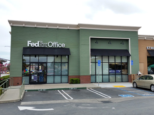 Print Shop «FedEx Office Print & Ship Center», reviews and photos, 490 El Camino Real, Redwood City, CA 94062, USA