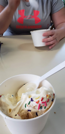 Shopping Mall «Clayton Valley Shopping Center», reviews and photos, 5424 Ygnacio Valley Rd, Concord, CA 94521, USA