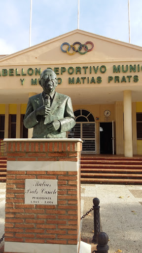 Pabellón Municipal de Deportes en Villa del Río, Córdoba