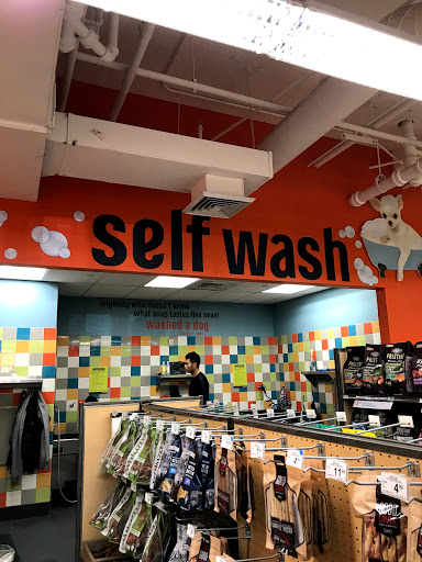 Pet Supply Store «Petco Animal Supplies», reviews and photos, 61-23 190th St, Fresh Meadows, NY 11365, USA