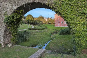 Acueduto medieval de Santiago de Compostela image