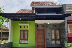 Bukit Tidar Permai Guesthouse Syariah image