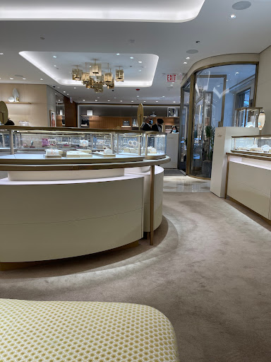 Jewelry Store «Cartier», reviews and photos, 630 N Michigan Ave, Chicago, IL 60611, USA