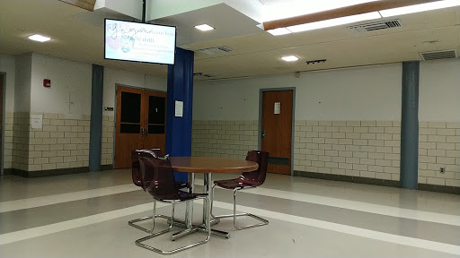 Community Center «Olivette Community Center», reviews and photos, 9723 Grandview Dr, Olivette, MO 63132, USA