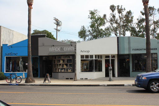 Shopping Mall «Abbot Kinney BLVD Shopping», reviews and photos, Navarre Ct, Venice, CA 90291, USA