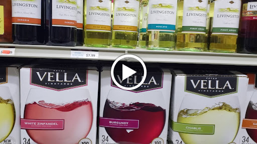 Liquor Store «Royal Liquor & Wine», reviews and photos, 1015 N Randall Rd, Elgin, IL 60123, USA