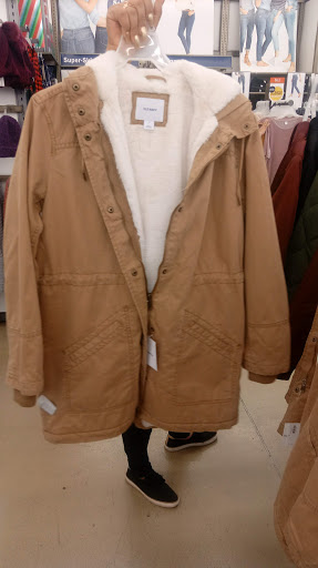 Clothing Store «Old Navy», reviews and photos, 1825 N Pebble Creek Pkwy, Goodyear, AZ 85395, USA